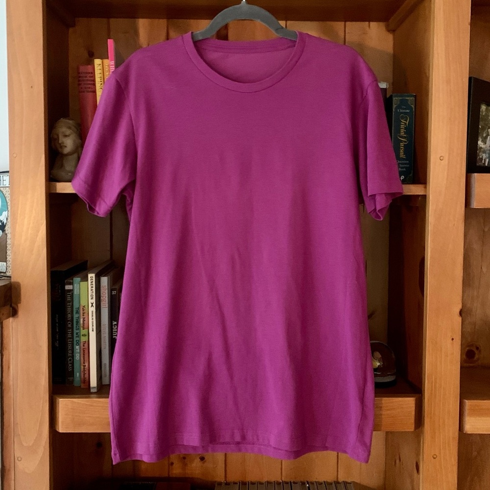 Plain Magenta Uniqlo Basic T-shirt